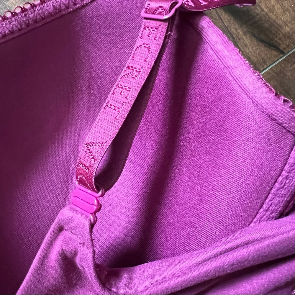 Victoria’s Secret Body by Victoria Lined Demi Lace Bra - Picture 5 of 6